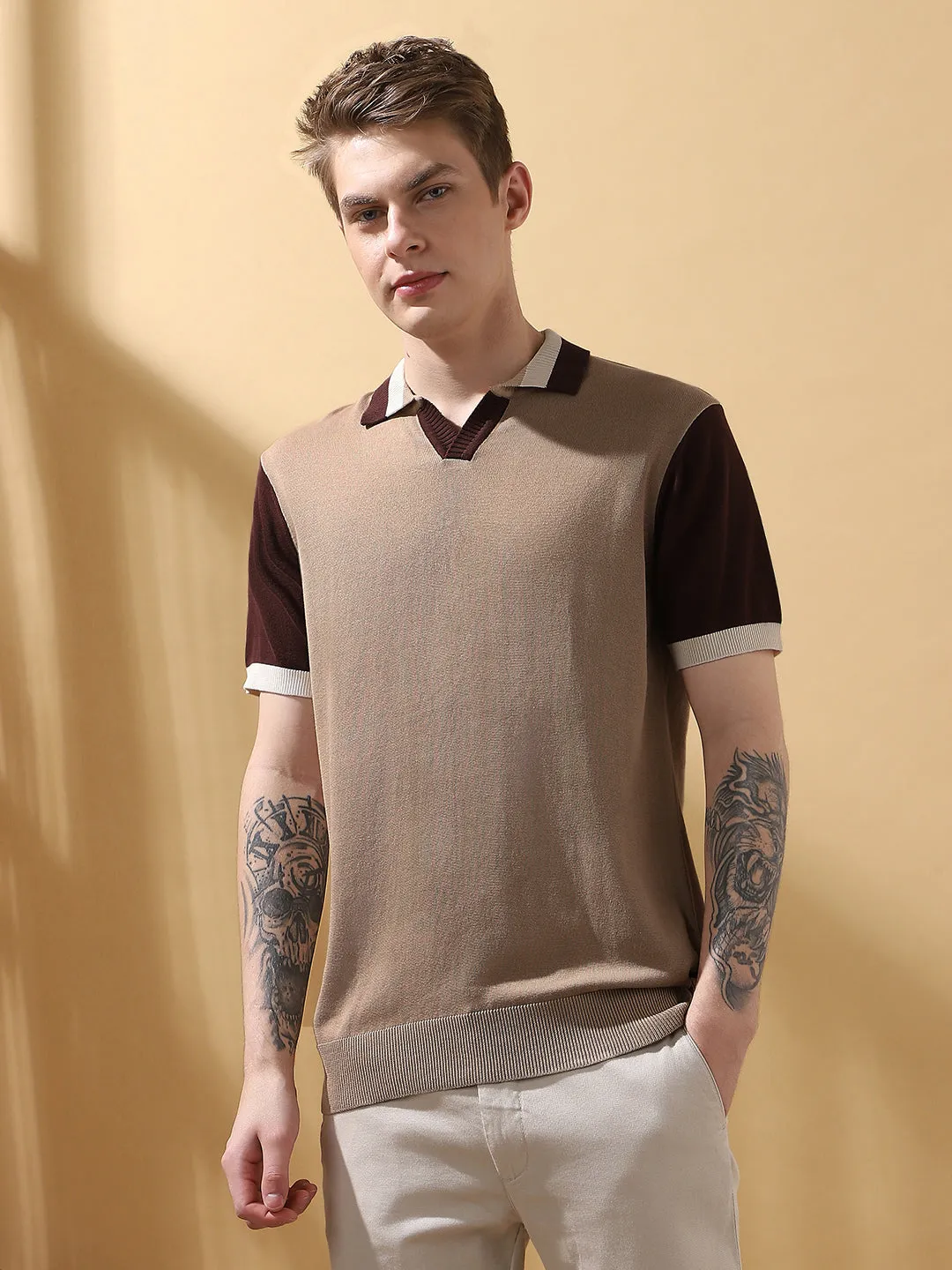 Men's Beige Colorblocked Spread Collar Half Sleeves T-shirt