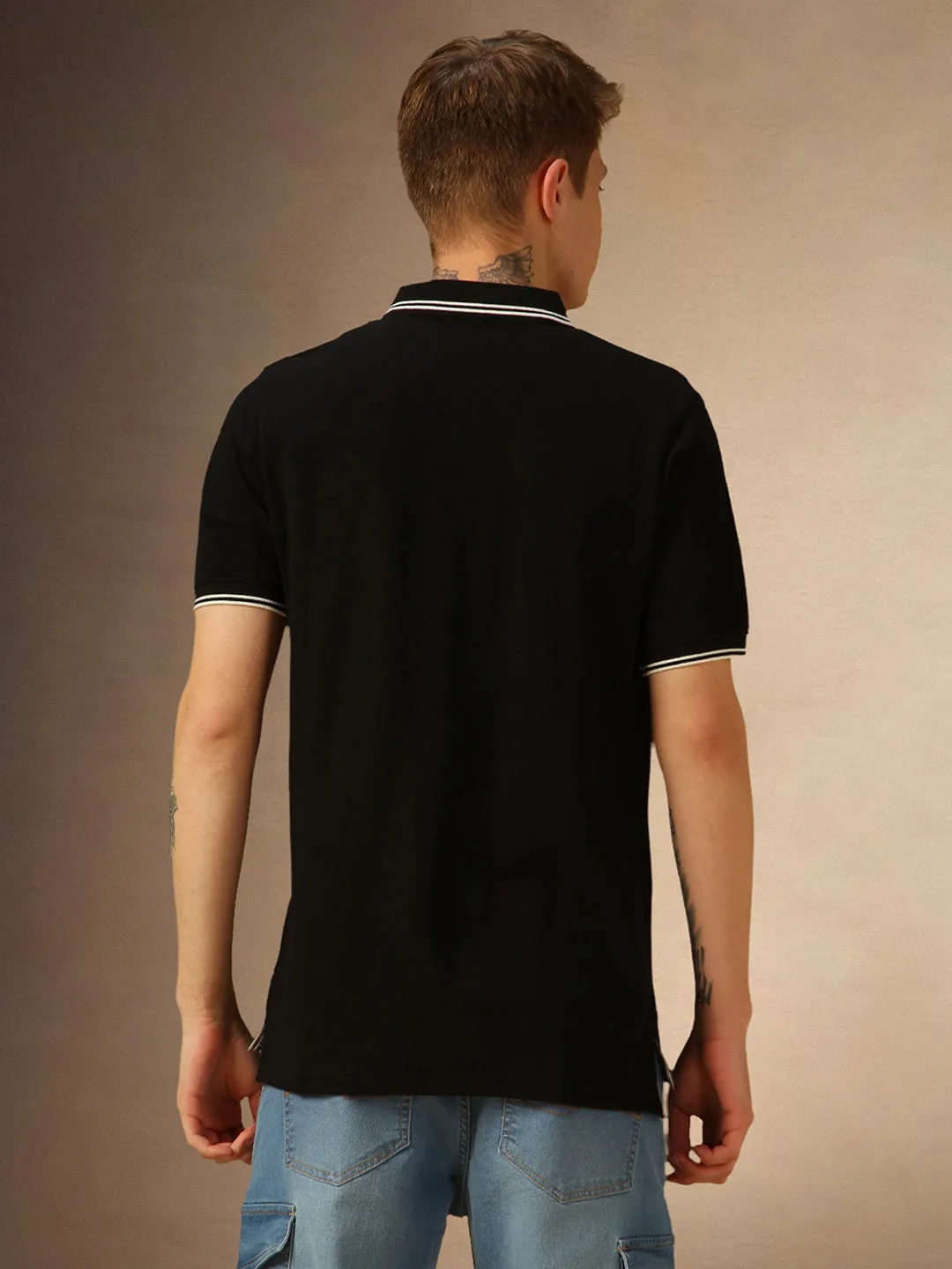 Men's Black Solid Polo Collar Half Sleeves T-shirt