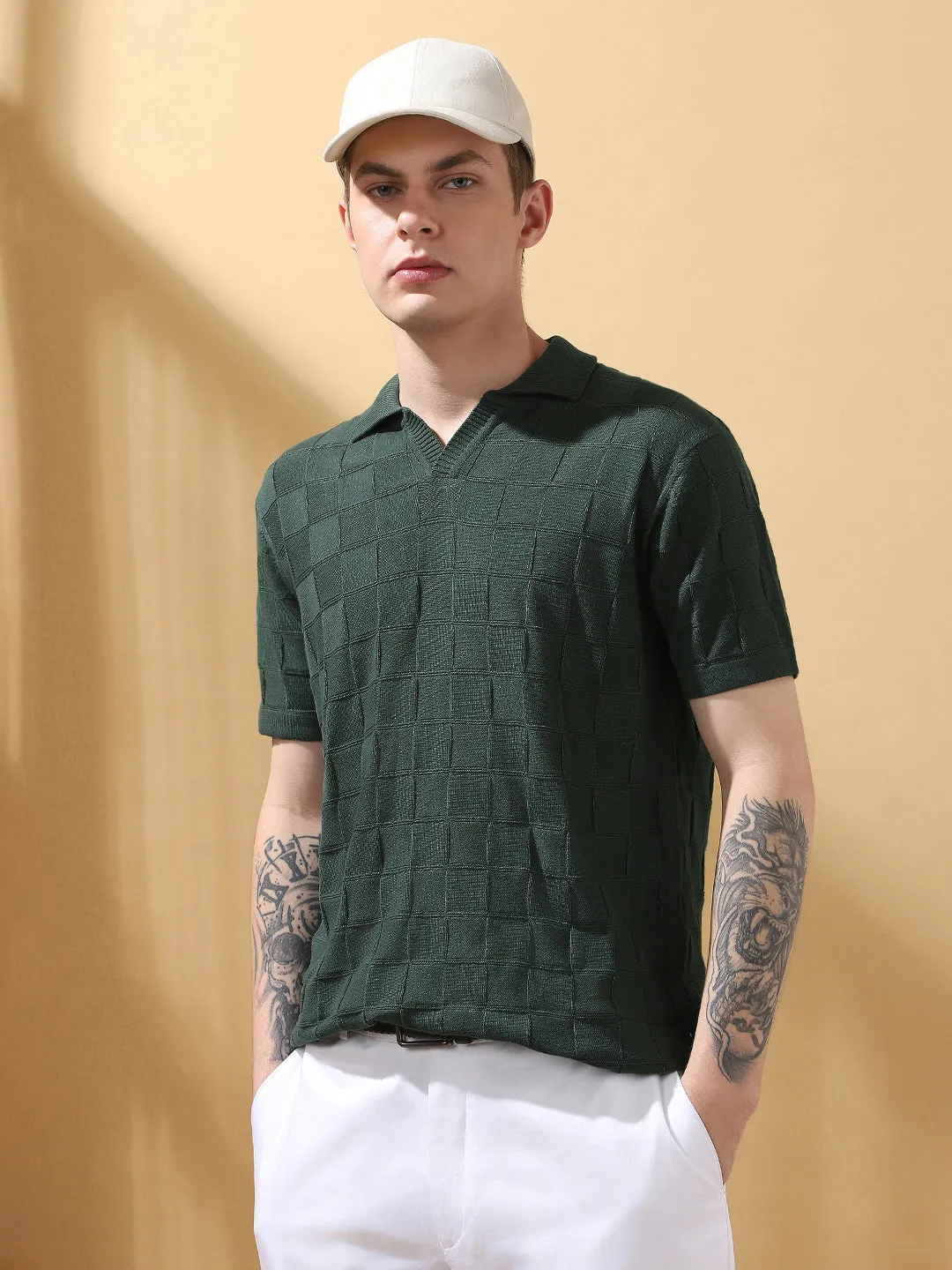 Men's Green Solid Textured Spread Collar Half Sleeves T-shirt