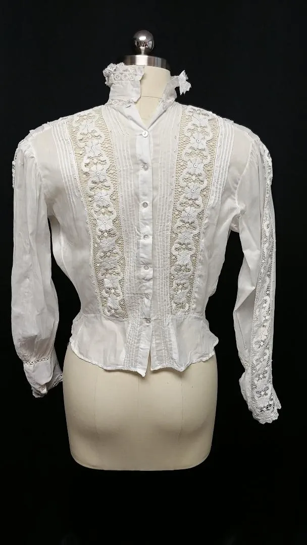 *VINTAGE '50s / '60s OPEN LACE WORK BLOUSE WITH EXQUISITE DETAILING